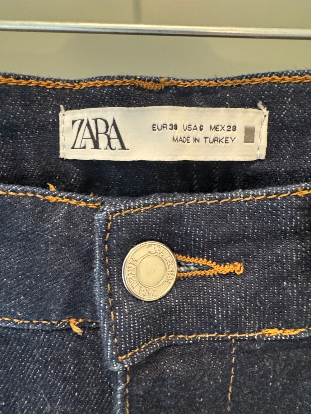 Zara ZW High-Rise Flare Jeans - Picture 3 of 9